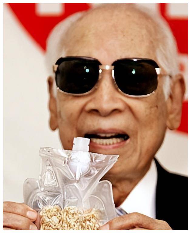 8岁发明一样食物风靡全球而且国人都吃过j9九游会网站入口他3次破产2次入狱4(图3)