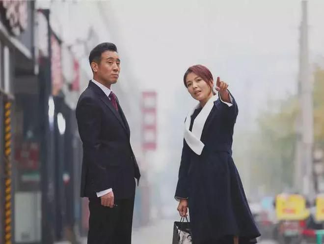 抱怨嘴里烟味太重于和伟一句话众人大笑j9九游会入口刘涛于和伟拍吻戏事后