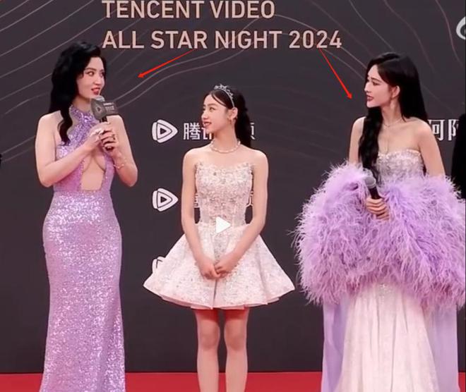 胸礼服唐嫣高定黑裙却被压轴的赵丽颖抢镜j9九游会真人游戏第一澳门这天：张萌开(图18)