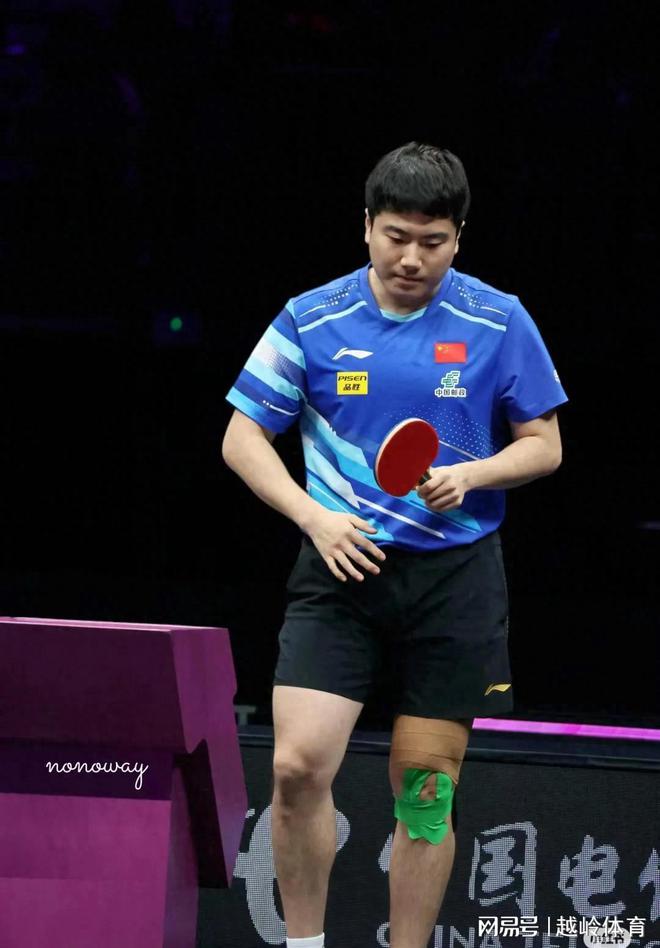 险胜小勒布伦决胜局8-1开好头 坐等林诗九游会j9登录重庆冠军赛：梁靖崑3-2(图4)