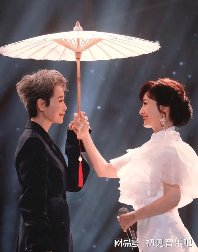 许仙30年后撒糖竟藏惊天秘密J9数字平台神仙售后！白娘子(图1)