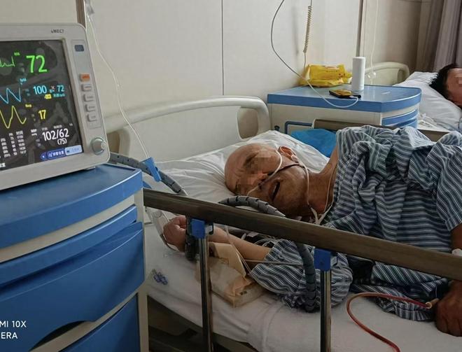 生竟按胃癌晚期切除全胃事发郑州详情曝出j9九游会真人第一品牌老汉患慢性胃炎医(图6)