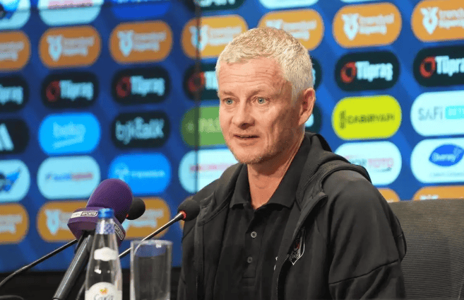 曼联新帅曝光最快本月执教比穆帅回归靠谱j9九游会(中国)网站周六会面高层!(图4) 曼联新帅曝光最快本月执教比穆帅回归靠谱j9九游会(中国)网站周六会面高层!(图4)